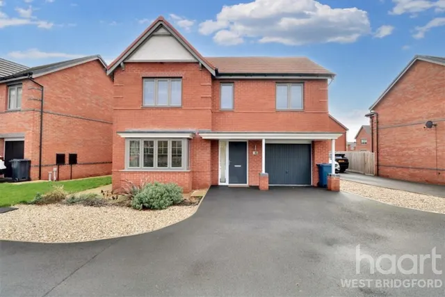 4 bedroom house, Magpie Close, Ruddington, NG11