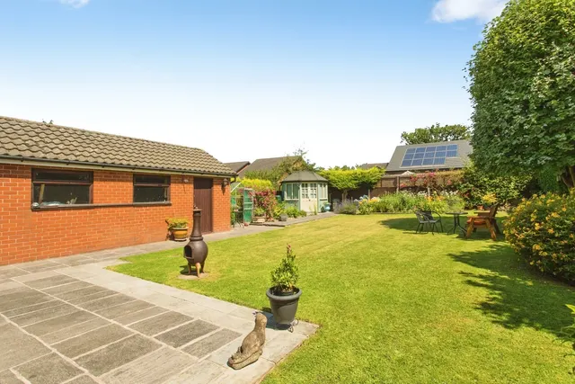 Leyland Lane, Leyland, PR25, photo 3