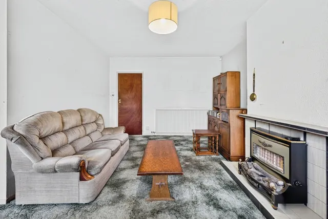 Photo 3 — Chiltern Avenue, Northampton, Northamptonshire, NN5