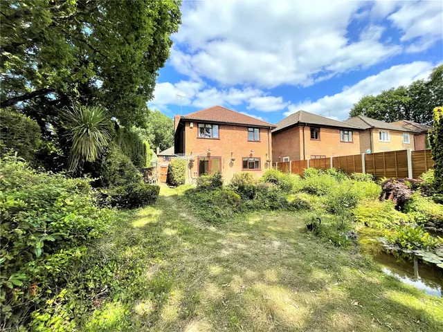 Photo 2 — Tudor Close, Alderholt, Fordingbridge, Dorset, SP6 3LY
