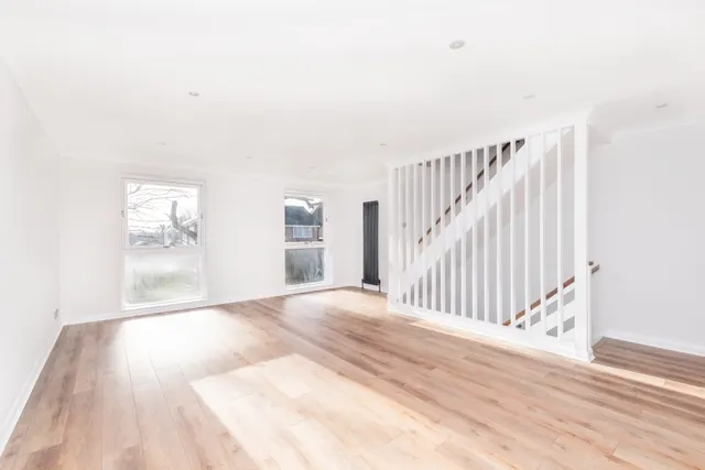 Shearman Road, London, SE3, photo 2