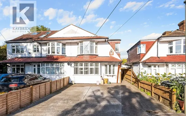 Photo 3 — Ewell By Pass, Epsom, KT17