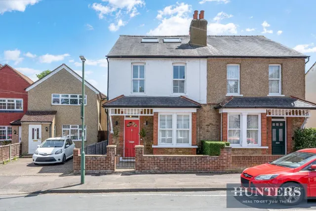 Lindsay Road, Worcester Park, photo 1