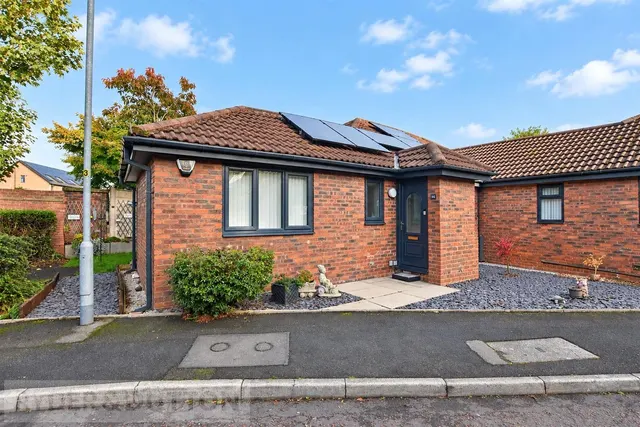 Mulberry Close, Rochdale, OL11, photo 1