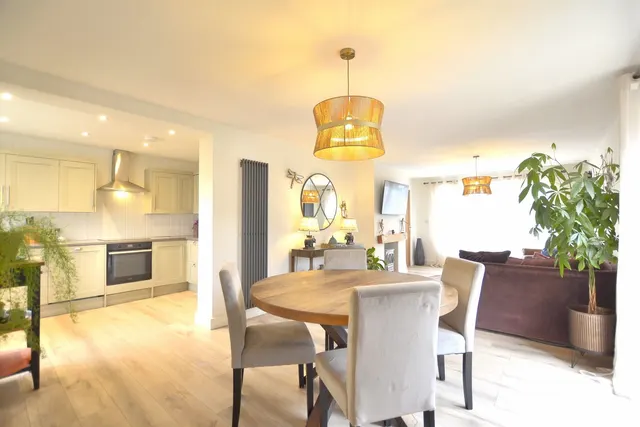 Colerne Drive, Hucclecote, GL3, photo 2