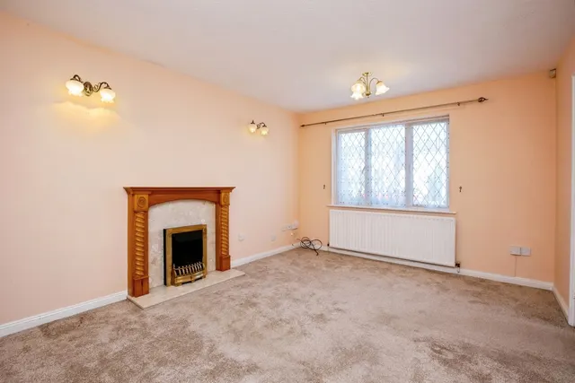 Elmhurst Drive, Huthwaite, NG17, photo 3