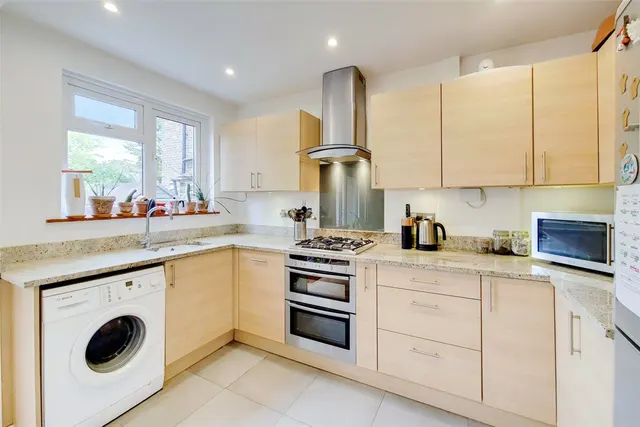 Tolworth Park Road, Surbiton, KT6, photo 2