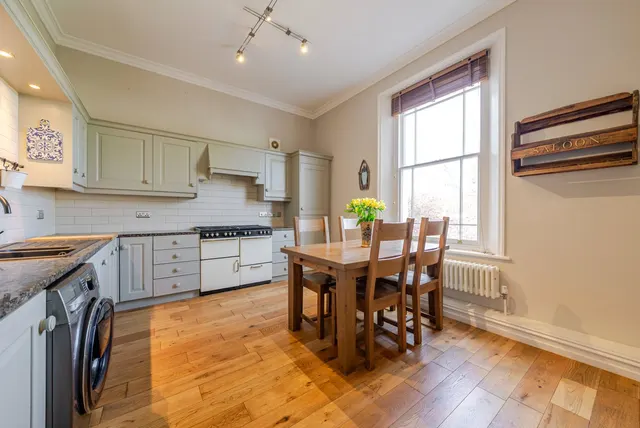 Leam Terrace, Leamington Spa, Warwickshire, CV31, photo 1
