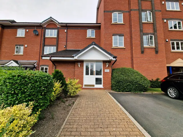 Britannia Drive, Ashton-on-Ribble, Preston, Lancashire, PR2 2YD, photo 1