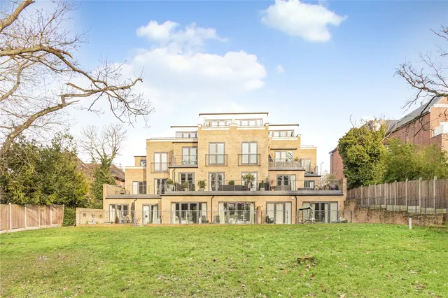 Cockfosters Road, Hadley Wood, EN4 0FN, photo 1