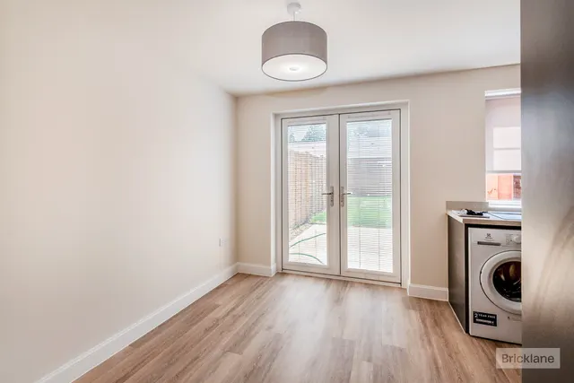 Photo 3 — Skelton Drive, Thurston, Bury St Edmunds