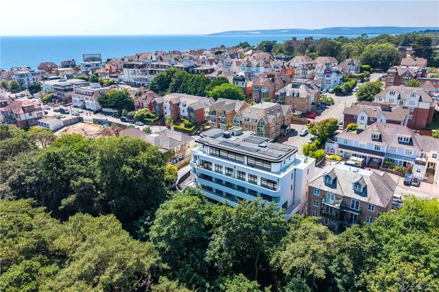 Studland Road, Bournemouth, BH4, photo 1