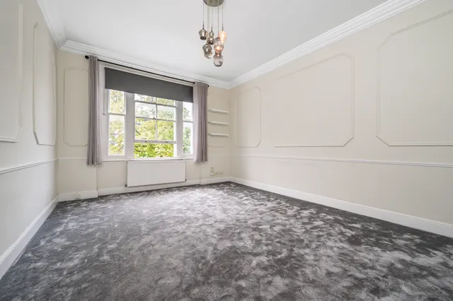 London, NW3, photo 2