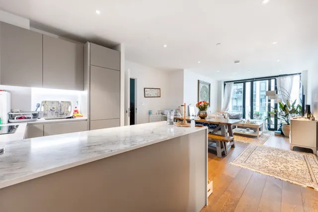 Photo 2 — 18 Pienna Apartments, 2 Elvin Gardens, Wembley