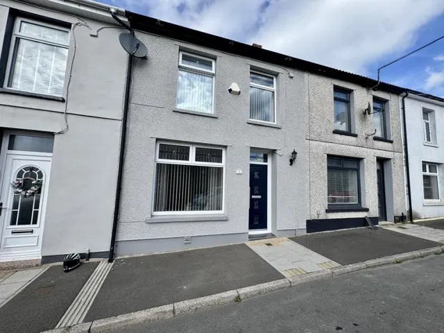 Cyres Street, Penydarren, CF47, photo 1