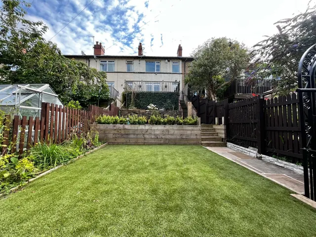 Ayrton Crescent, Bingley, BD16, photo 1