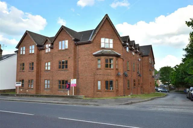Wilton Road, Redhill, RH1, photo 1