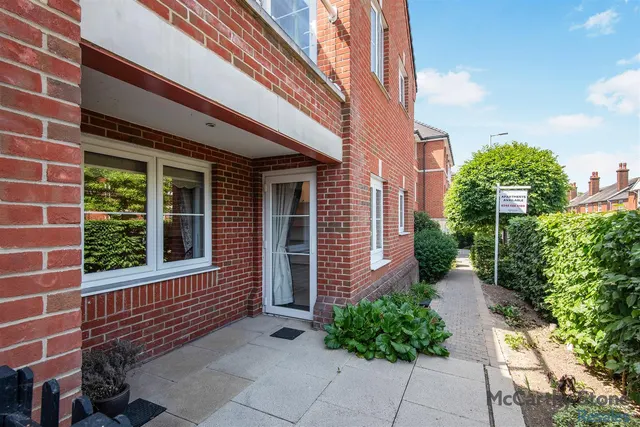 Old Park Road, Hitchin, SG5, photo 1
