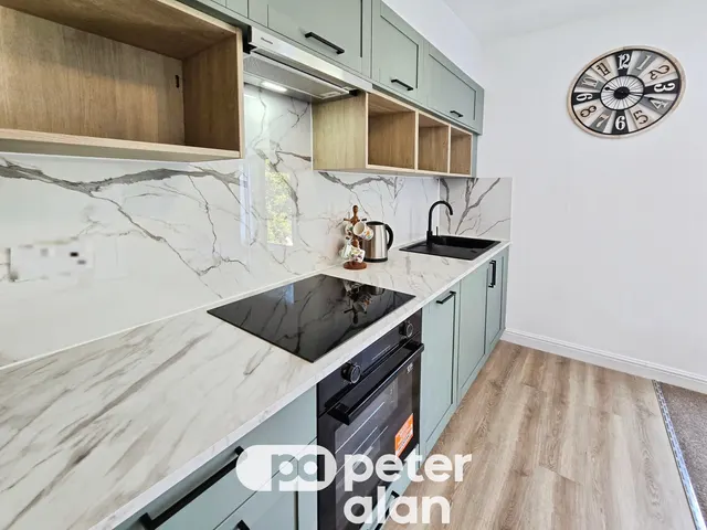 St. Helens Avenue, Swansea, SA1, photo 2