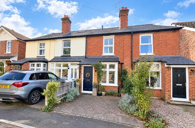 2 bedroom house, Gipsy Lane, Wokingham, RG40