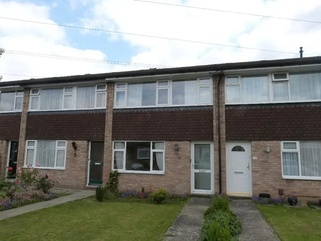 Martin Close, Warlingham, photo 1