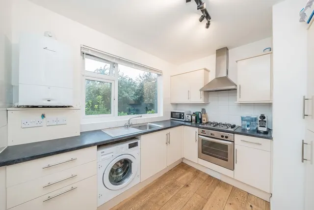 Richmond Road, TW1, photo 3