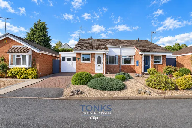 Lombardy Croft, Halesowen, B62, photo 1