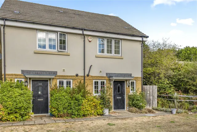 Brookwood Farm Drive, Knaphill, GU21, photo 1