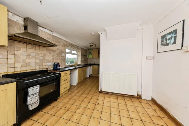 Coronation Road, Carmarthen, SA31, photo 3