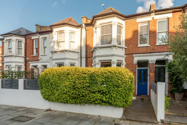Askew Crescent, Shepherd's Bush, W12, photo 1