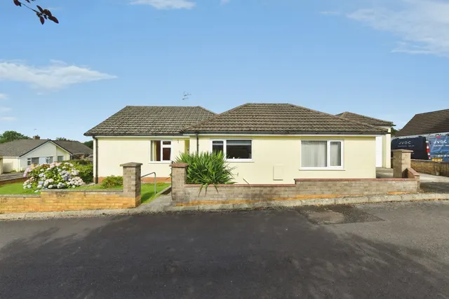 Welsford Avenue, Wells, BA5, photo 1