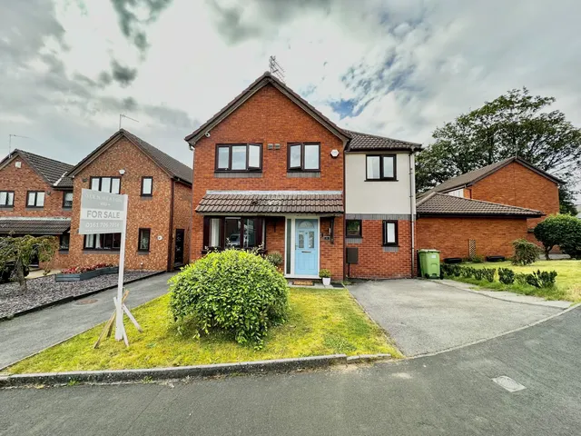 Orchard Vale, Edgeley, Stockport, SK3 9RS, photo 1
