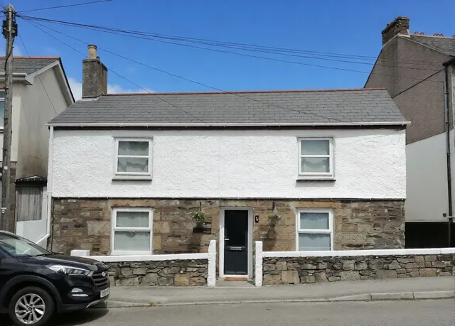 Southgate Street, Redruth, photo 1