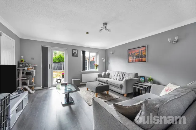 Photo 2 — Kingham Close, Winyates Green, Redditch, Worcestershire, B98 0SA