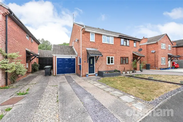 Kingham Close, Winyates Green, Redditch, Worcestershire, B98 0SA, photo 1