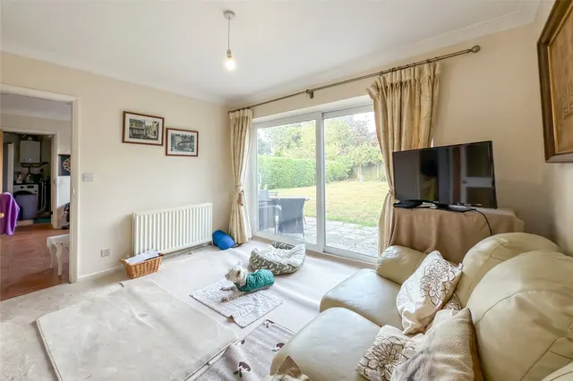 Photo 3 — Grant Gardens, Harpenden, Hertfordshire, AL5 4QD