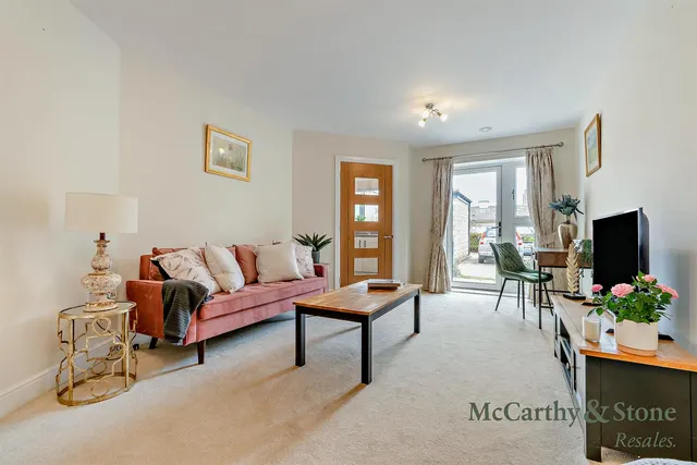 Barnack Road, Stamford, PE9, photo 2