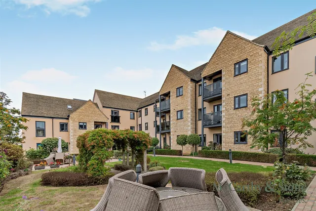 Barnack Road, Stamford, PE9, photo 1