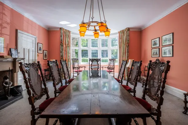Photo 3 — Wadham Gardens, Primrose Hill, London, NW3 3DN