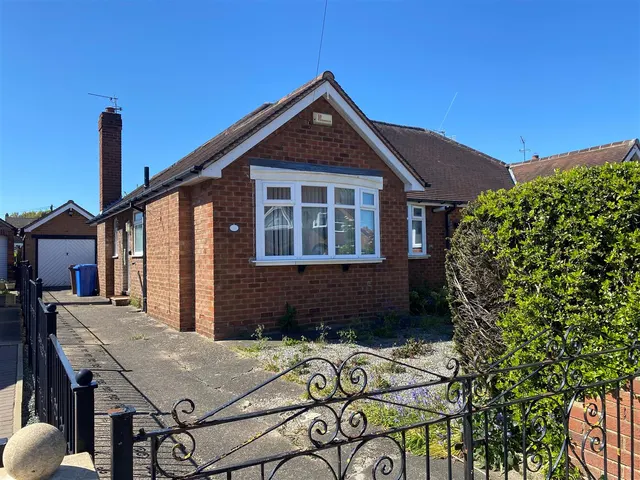 Oakdene, Cottingham, photo 1