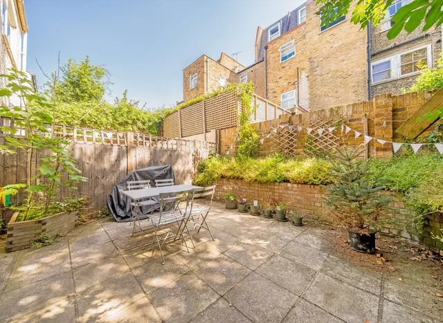 Photo 3 — Fulham Palace Road, Fulham, SW6
