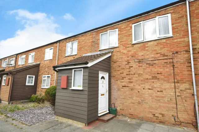 Hartford End, Basildon, SS13, photo 1