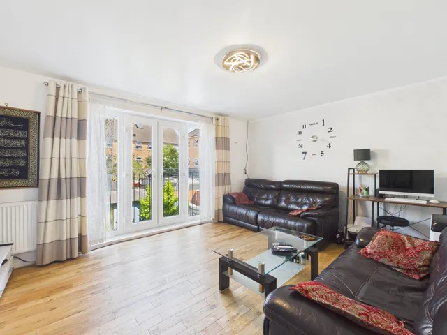 Eagle Road, Cippenham, SL1, photo 2