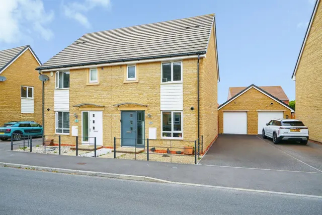 Blackthorn Road, Didcot, photo 1