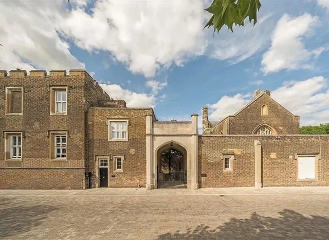 Ashmore Road, Woolwich, SE18, photo 1