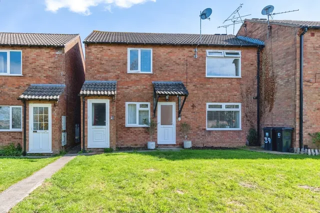 Gatcombe Drive, Stoke Gifford, Bristol, Gloucestershire, BS34, photo 1