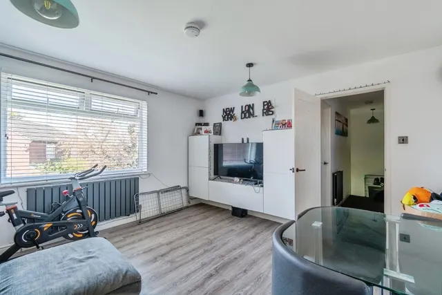 Photo 2 — Gatcombe Drive, Stoke Gifford, Bristol, Gloucestershire, BS34