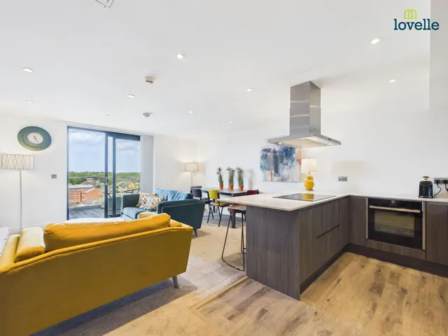 Brayford Wharf North, One The Brayford Brayford Wharf North, LN1, photo 2