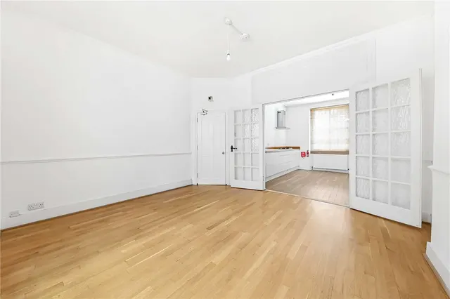 Photo 2 — Pindock Mews, London, W9 2PY