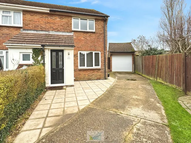 New Milton, BH25, photo 1